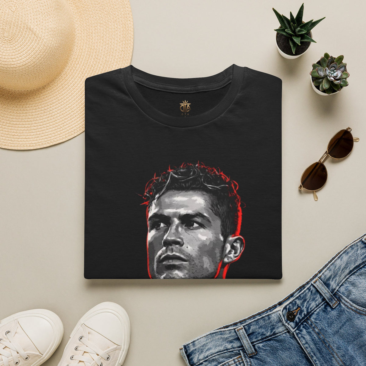 Graphic Portrait T-Shirt — Bold Monochrome Ronaldo Face Print